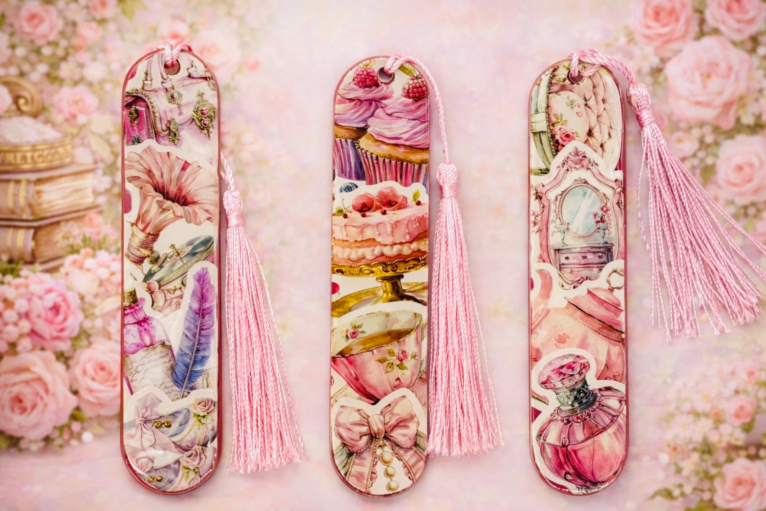 Marque-page illustré Girly Vintage – Univers romantique avec pompon