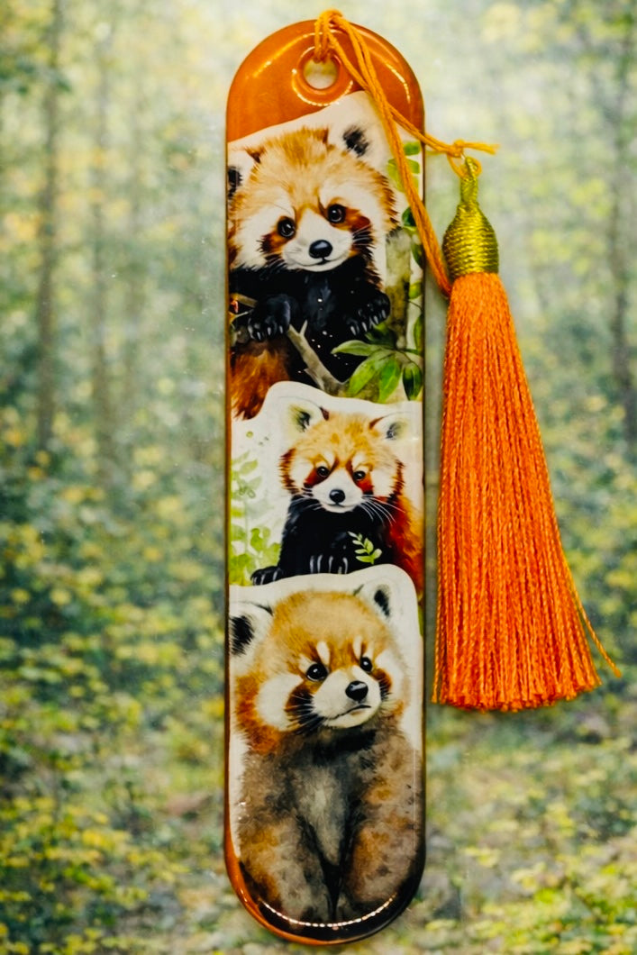 Marque-page illustré Panda Roux – Univers animal avec pompon