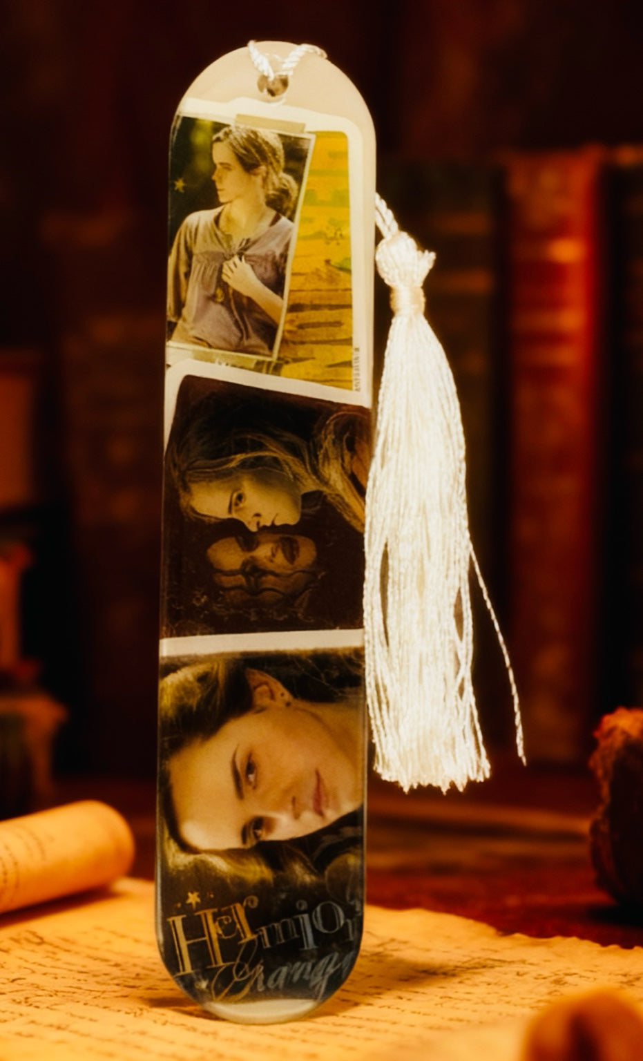 Marque-page illustré Harry Potter – Univers magique avec pompon